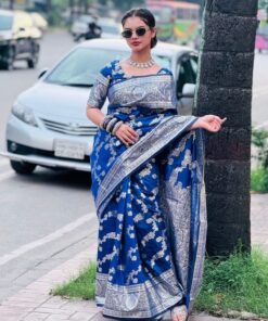 বধুয়া বেনারসি ব্লাউজ পিসসহ -ব্লু