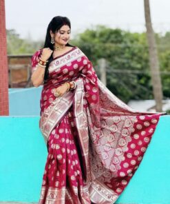 গোলবুটা বধুয়া বেনারসি ব্লাউজ পিসসহ - মেরুন