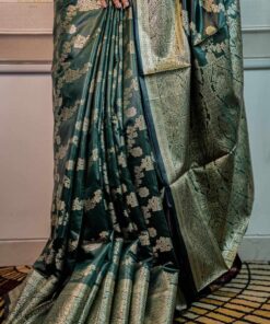 বুধুয়া বেনারসি ব্লাউজ পিসসহ -গ্রীন
