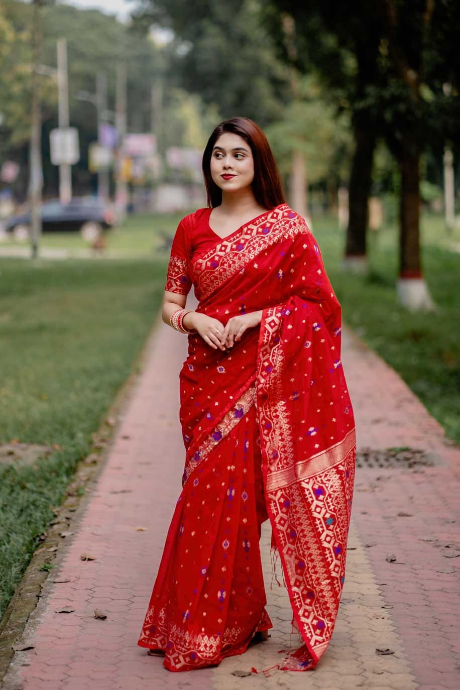 নিউ টেনসিল জরি জামদানি লাল+গোল্ডেন