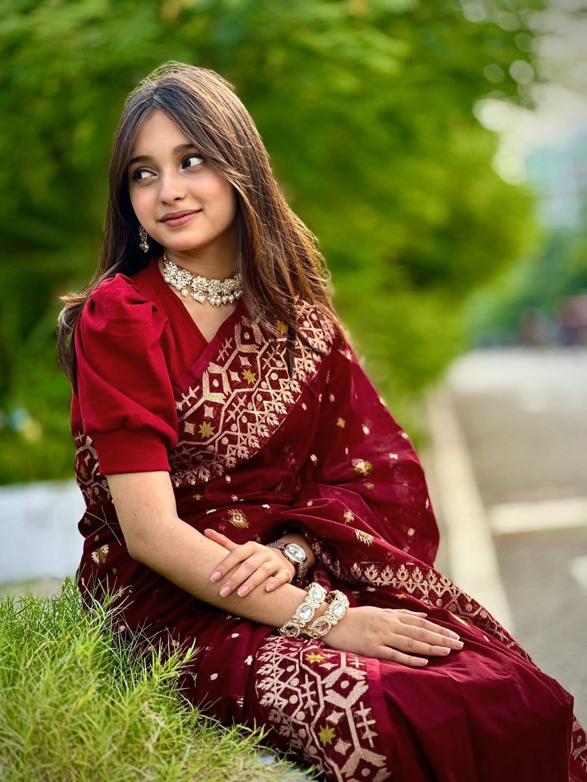 নিউ টেনসিল জরি জামদানি রয়্যাল মেরুন+গোল্ডেন