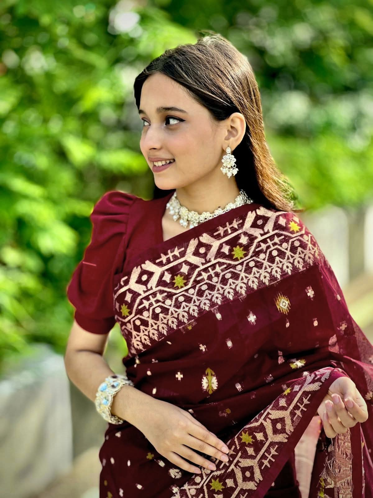 নিউ টেনসিল জরি জামদানি রয়্যাল মেরুন+গোল্ডেন - Image 6