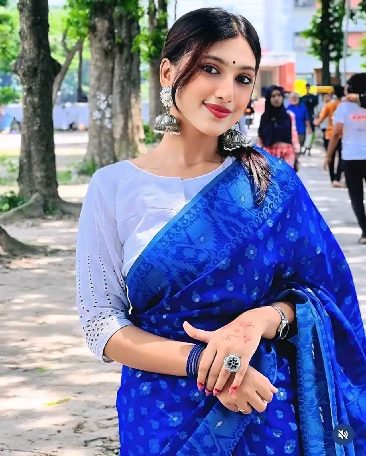 নাক ফুল জামদানী ব্লু - Image 3