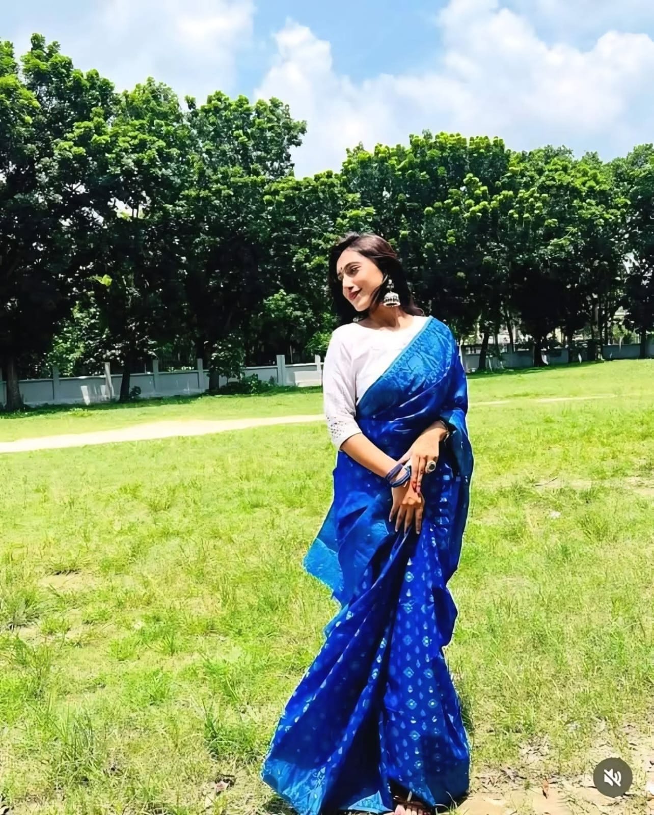 নাক ফুল জামদানী ব্লু - Image 2